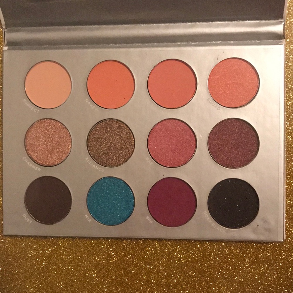 Pur X Boxycharm Eyeshadow Palette